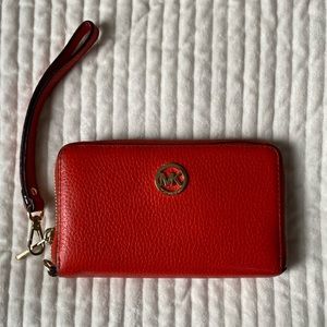 Michael Kors Zip Around Wallet Wristlet
